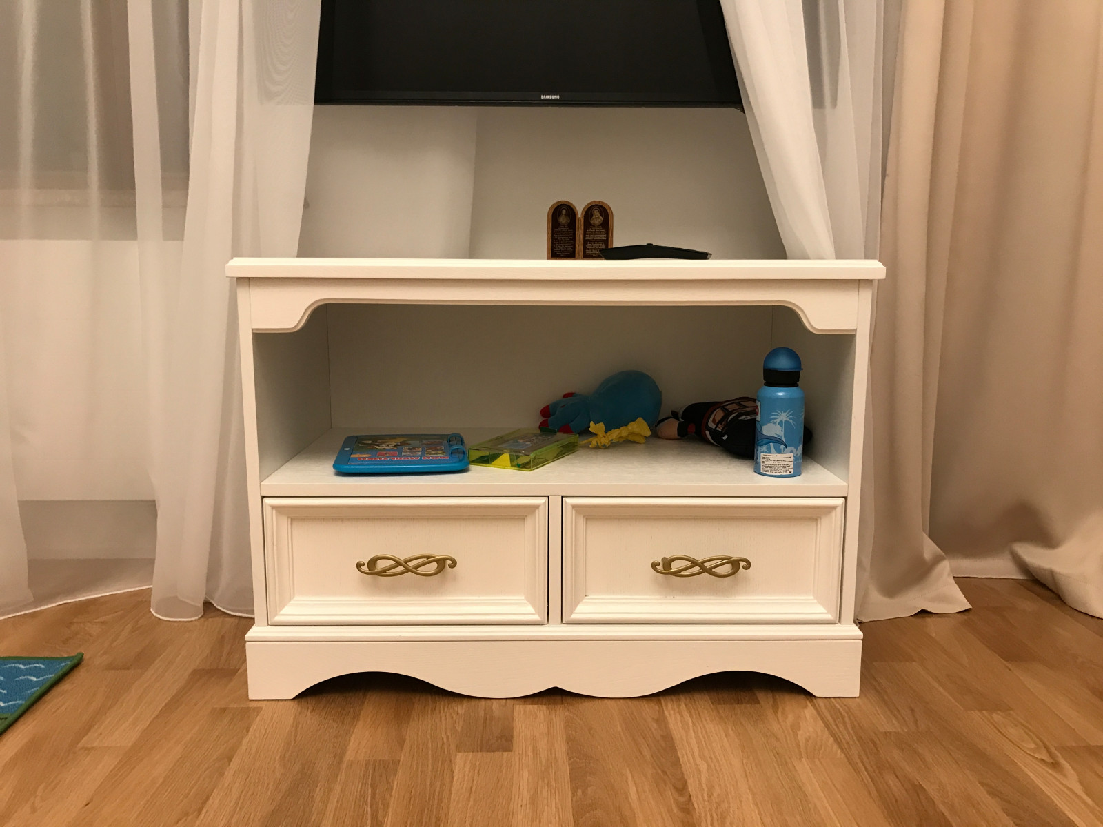 Смольный квартира