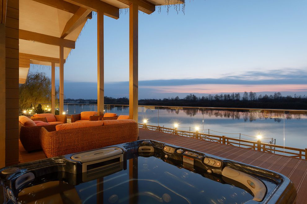 Обложка проекта: Дом на берегу реки