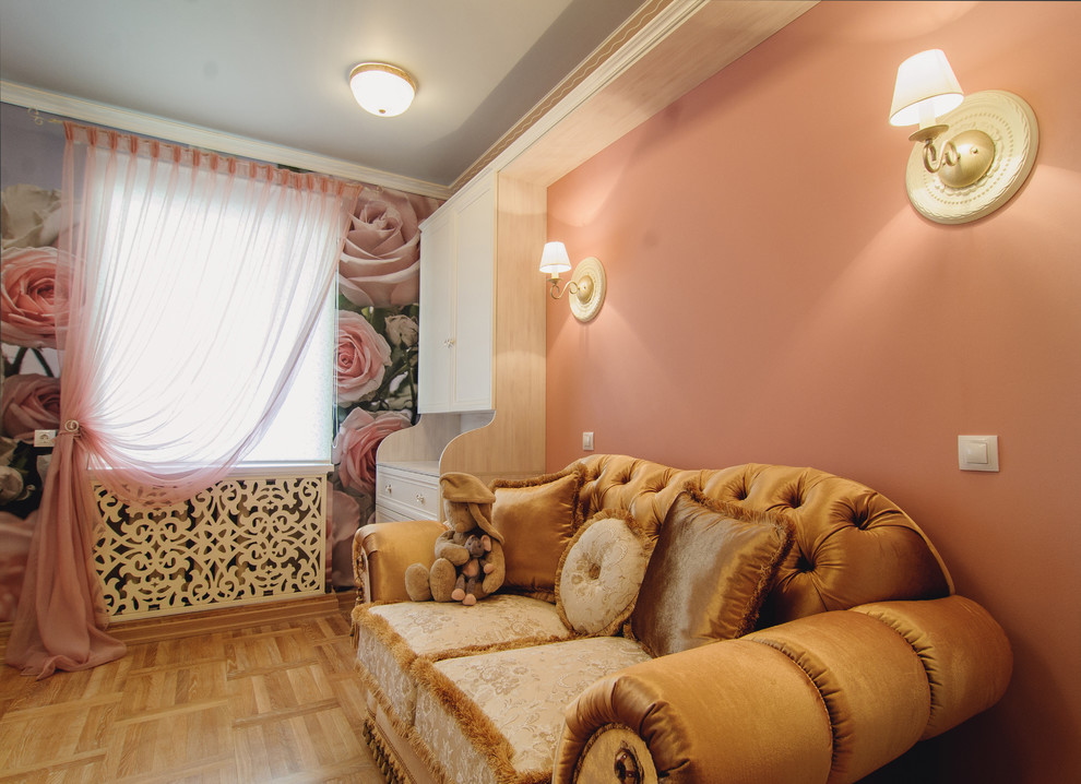 Очаровательная малышка