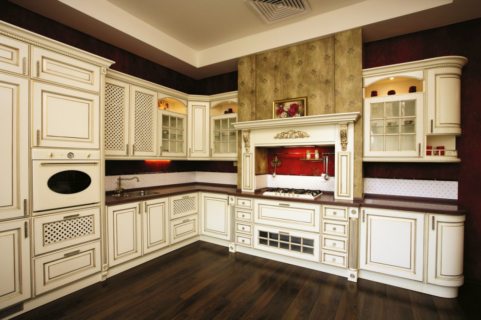 Кухни в классическом стиле