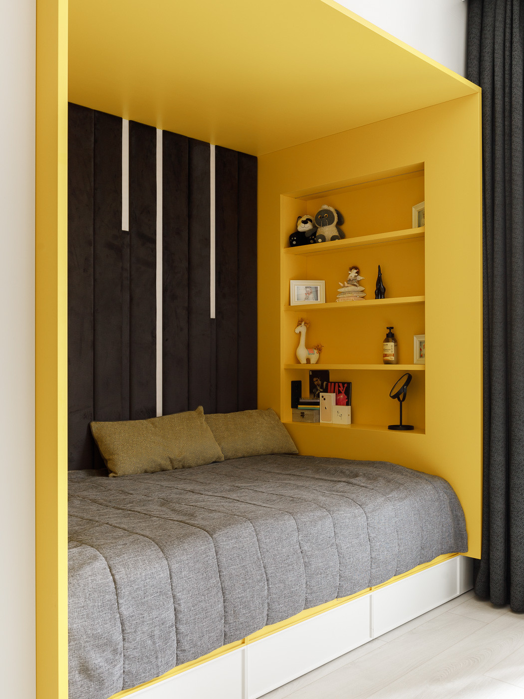 Реализованная квартира в современной стиле на 4-ой Советской - 166 м2