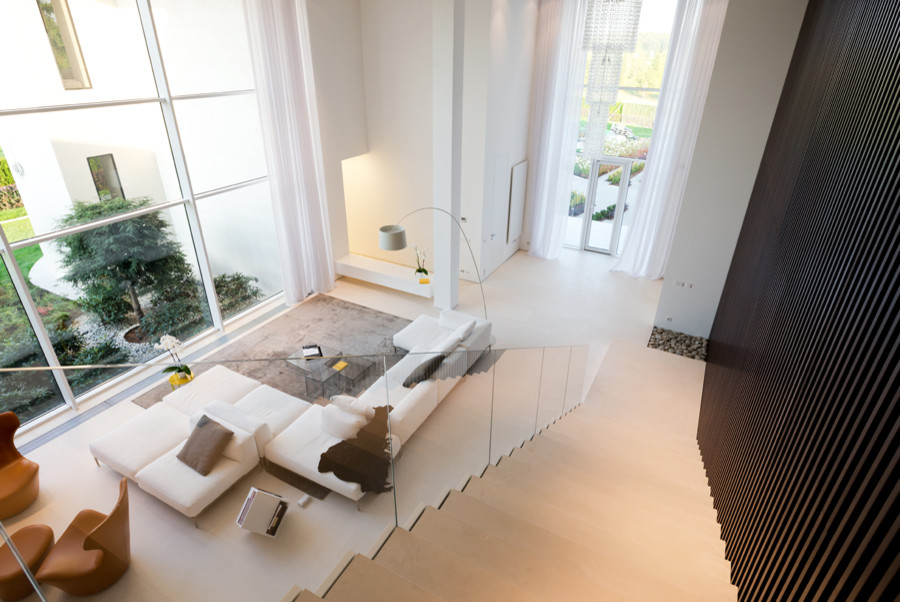 VILLA IN AGALAROV ESTATE