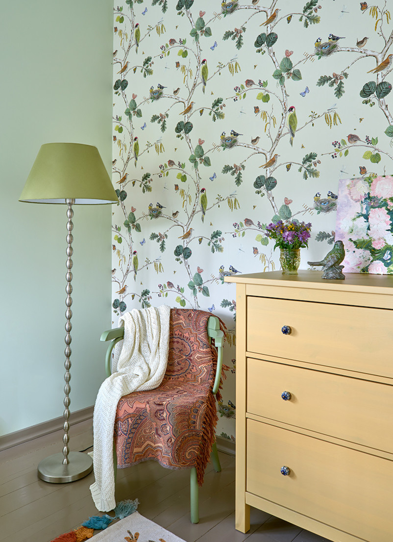 Houzz тур: Бюджетная дача с оранжевыми дверями