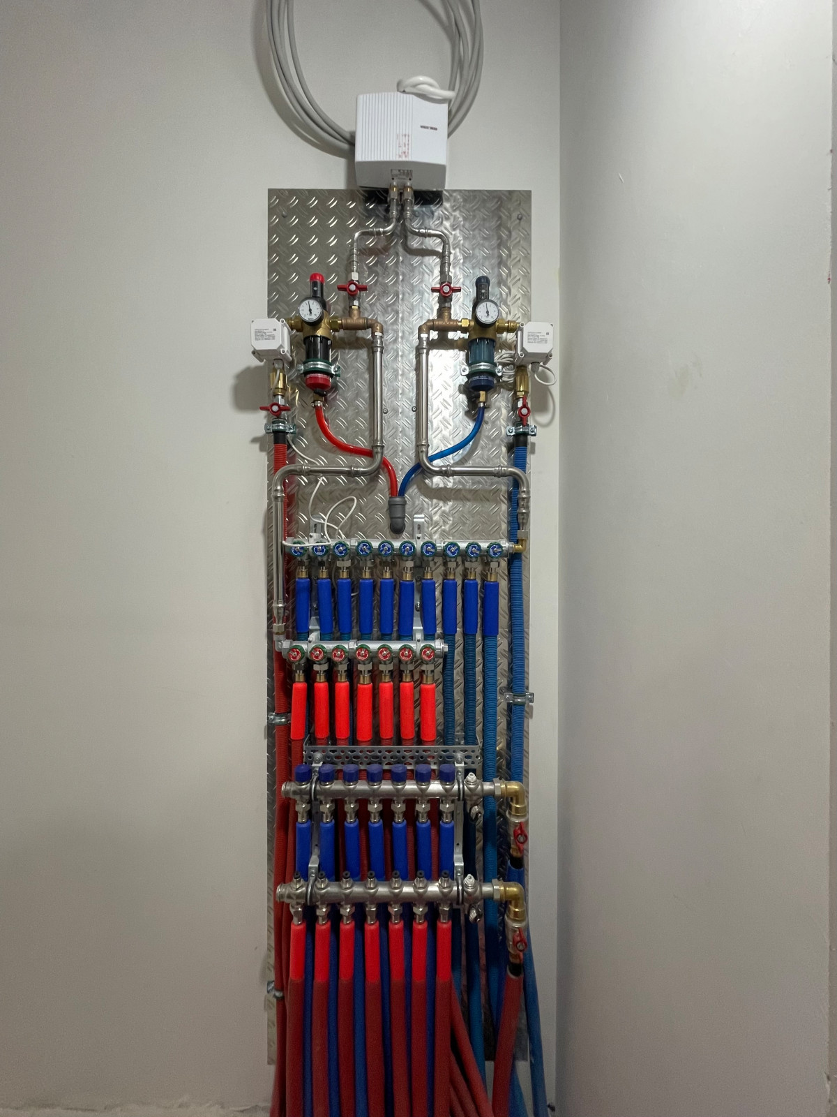 Обложка проекта: Водоснабжение и Отопление