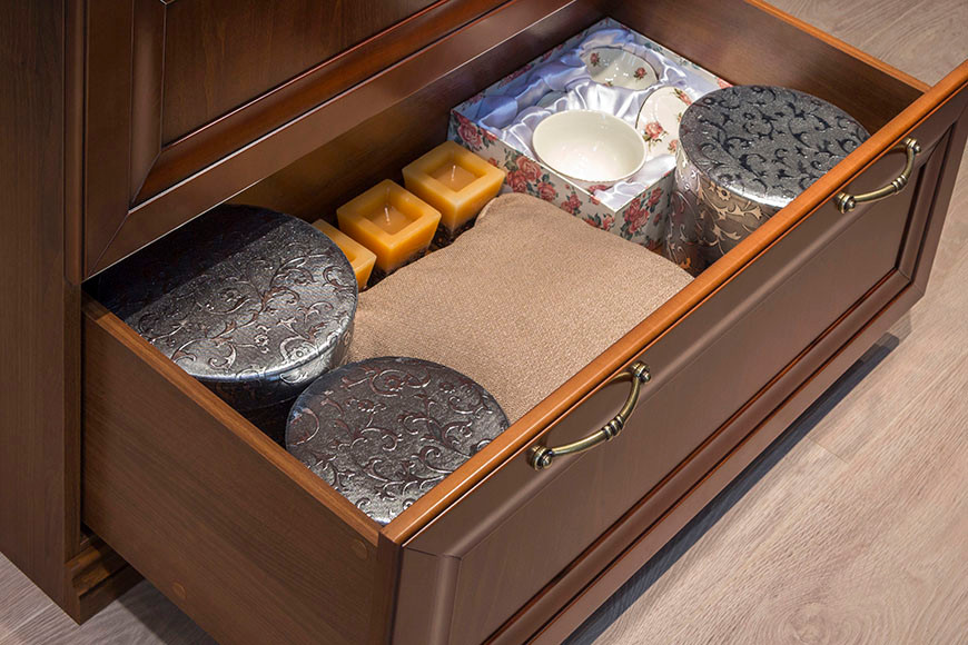 выдвижной ящик