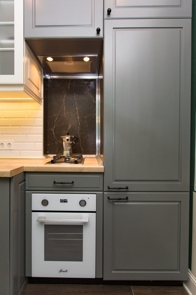 Кухня строгих форм для мужчины хирурга