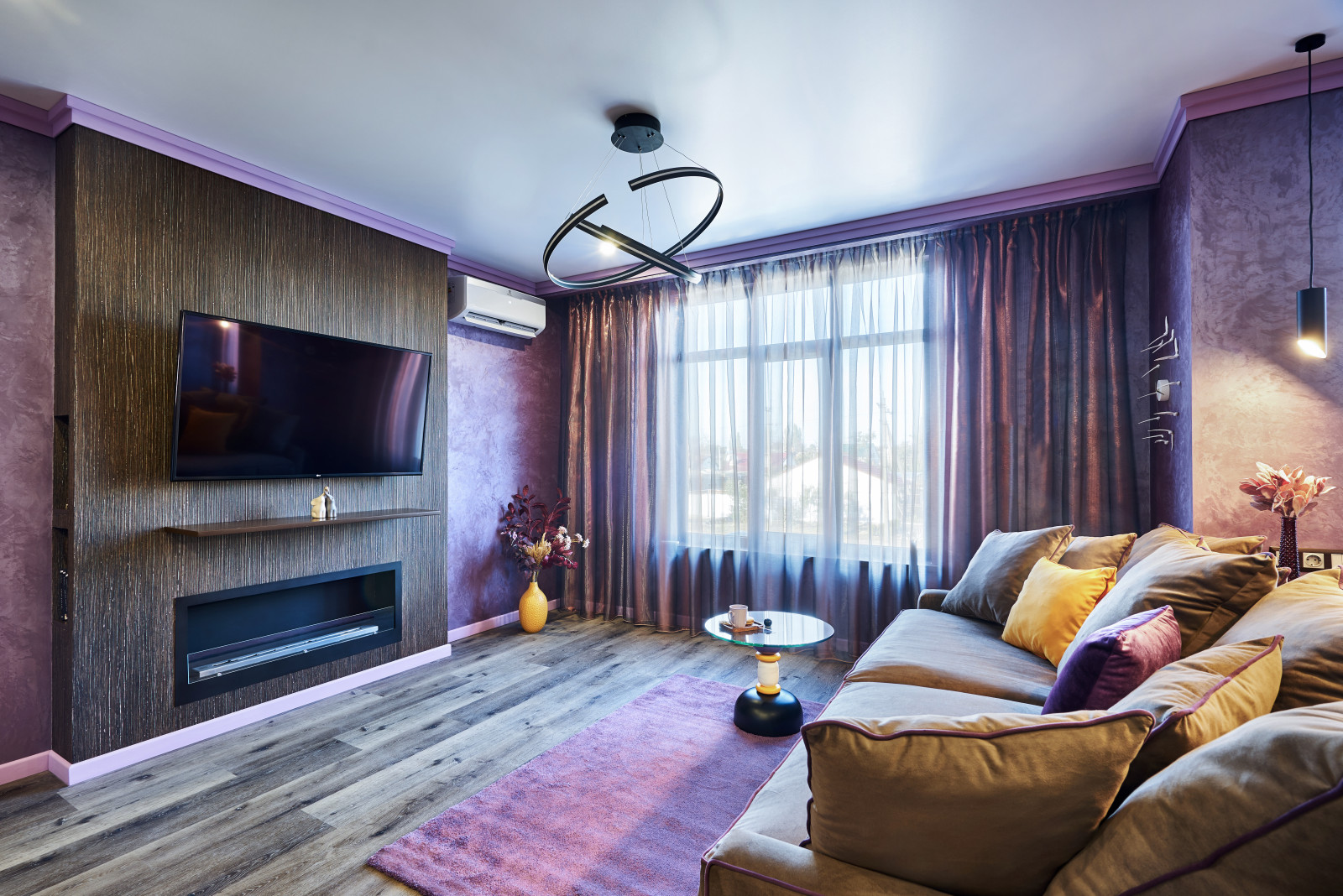 Современный интерьер для маломобильного заказчика