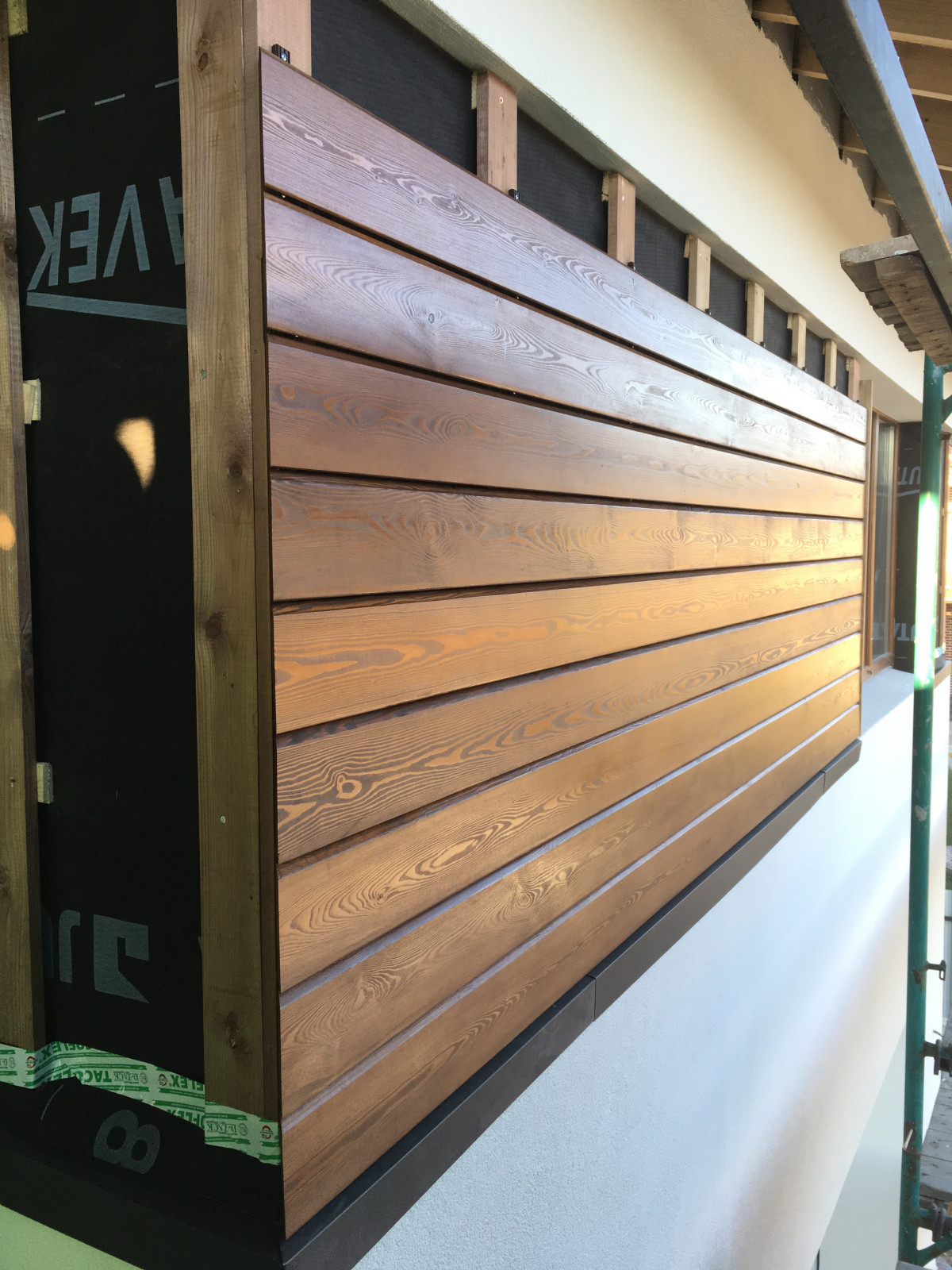 Обложка проекта: Дом в Огниково - отделка планкеном.