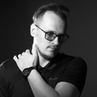 Сергей Шустов