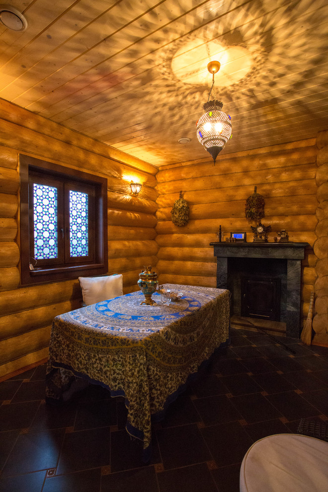 Из дальних странствий возвратясь...