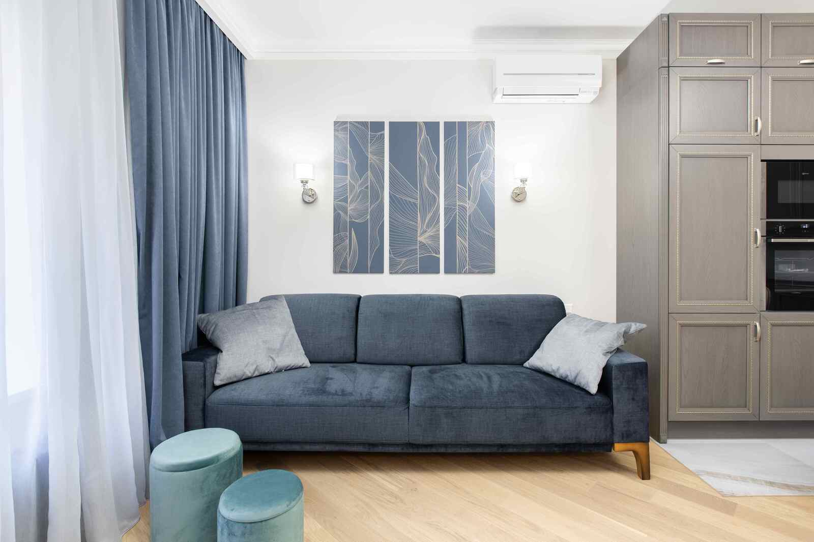 Диван в гостиной