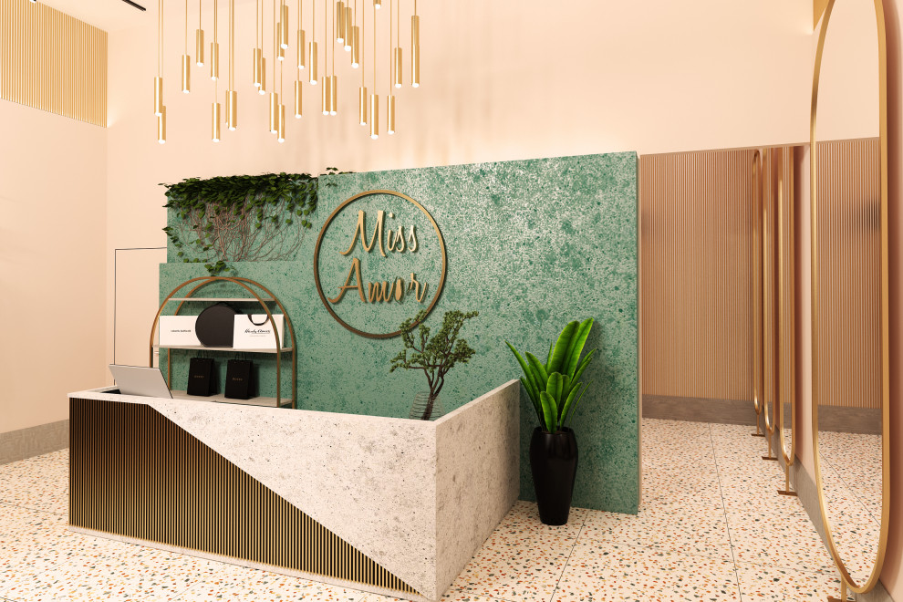 Магазин женской одежды в ТРК "ТРИ КОТА"