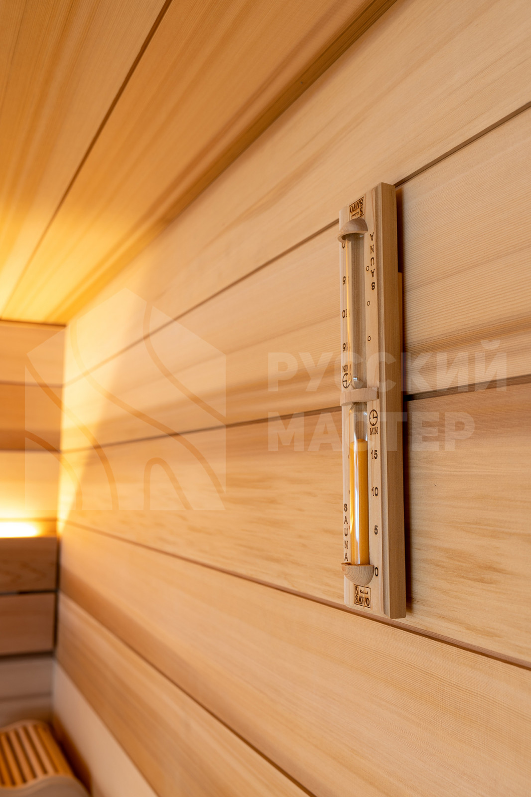 Сауна и бассейн из тигрового дерева и канадского кедра