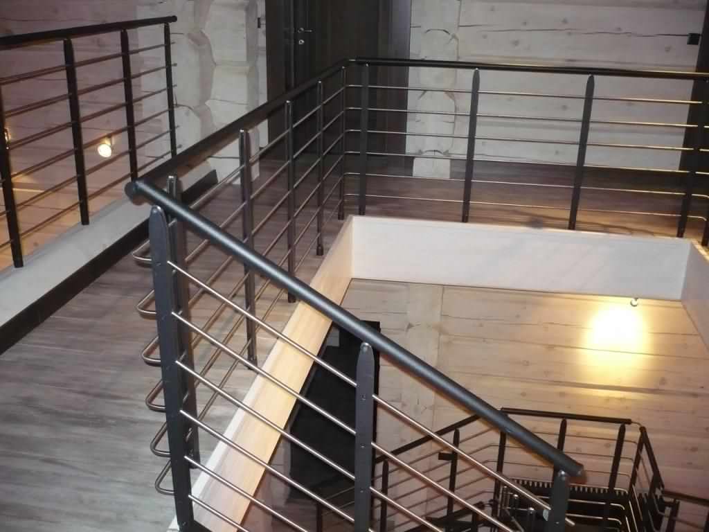 Laser Wood - Лестница с итальянским ограждением (2018)