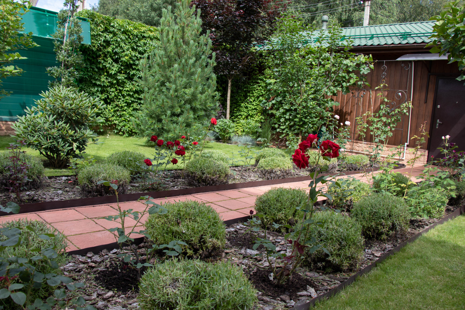 Французский садик в поселке Рыбаки Дмитровское шоссе