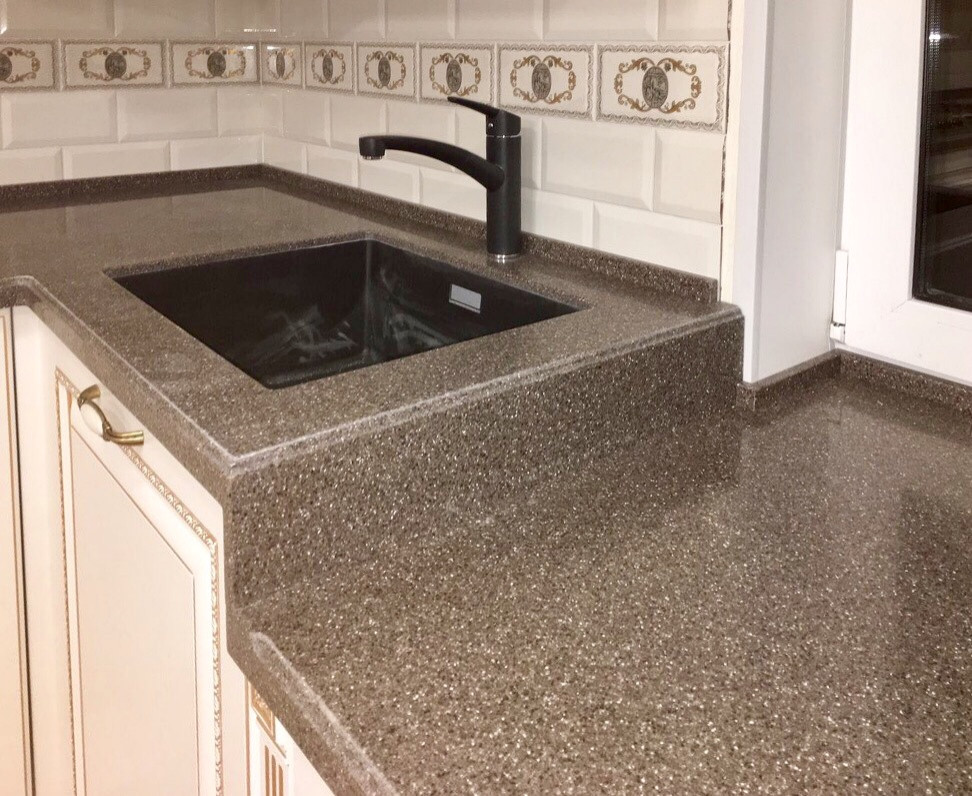 Кухня классика с островом