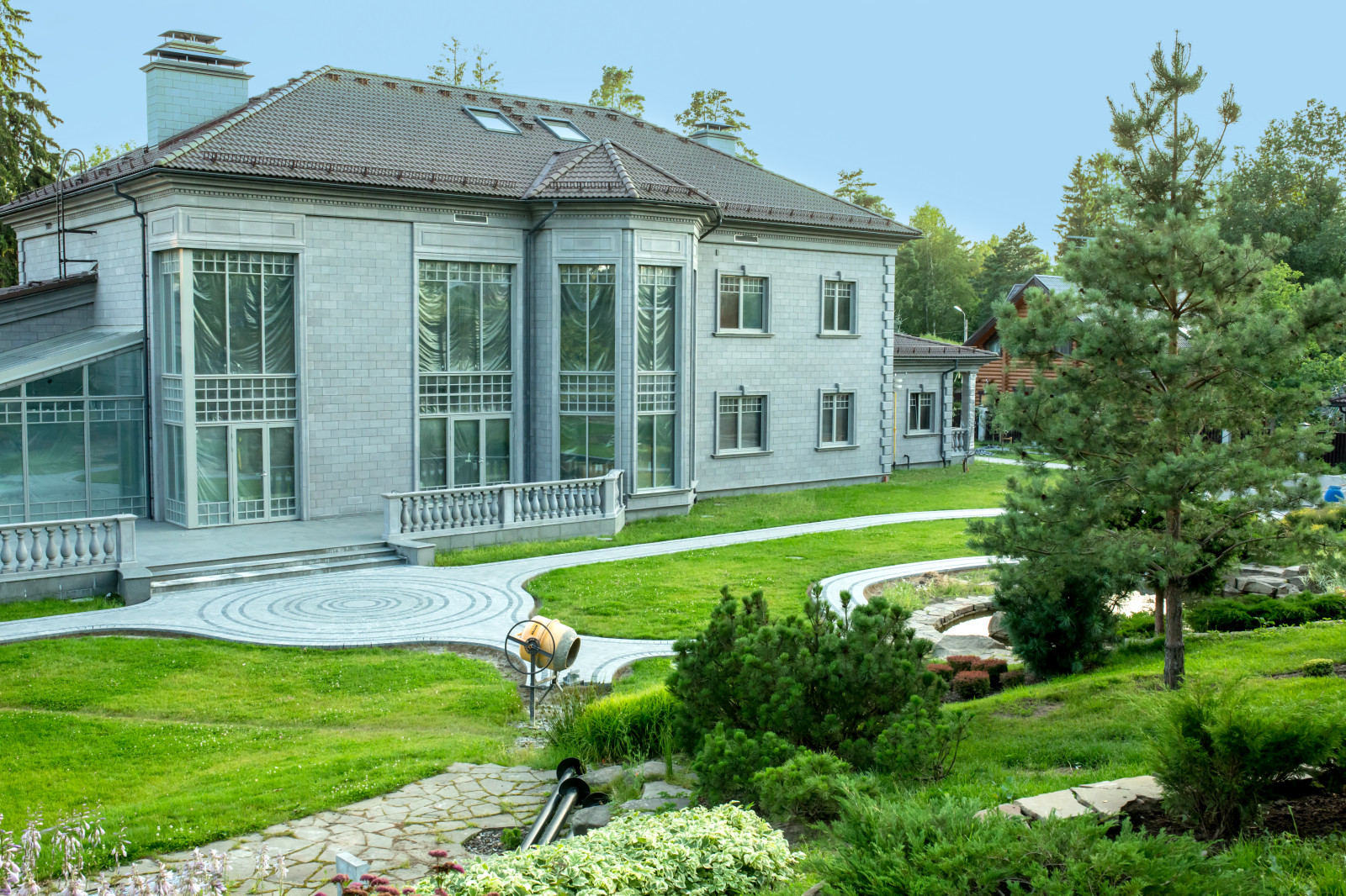 Классический особняк под Петербургом 1800м2