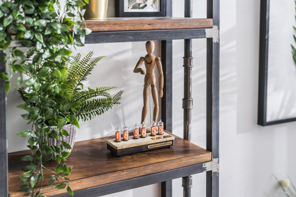 Меркурий-4 коричневая кожа, часы на лампах