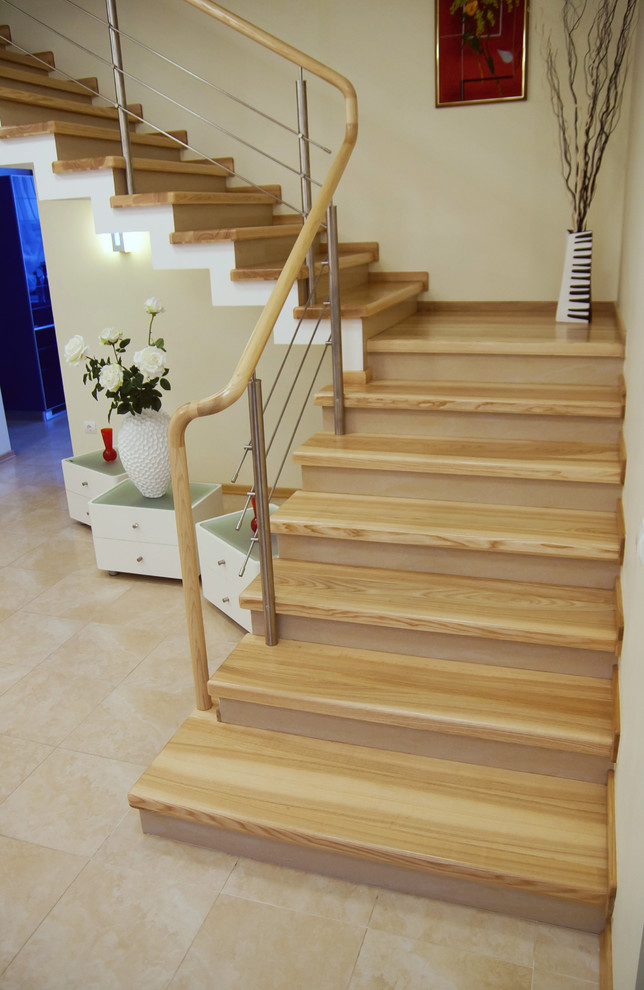 Лестница с ограждением из нержавейки «YASEN»