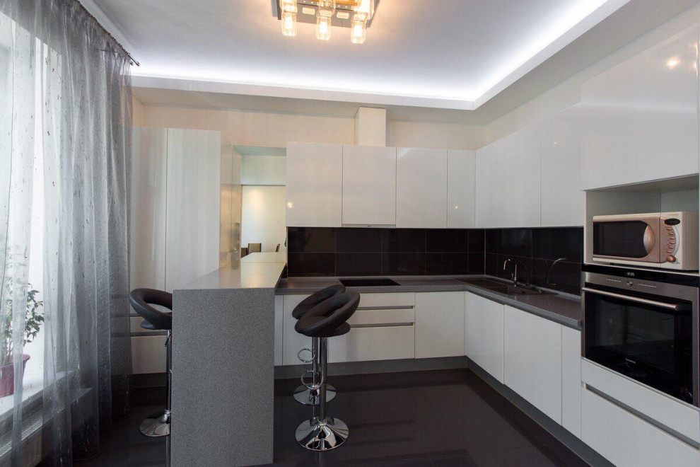 Кухни под заказ (белый глянец)