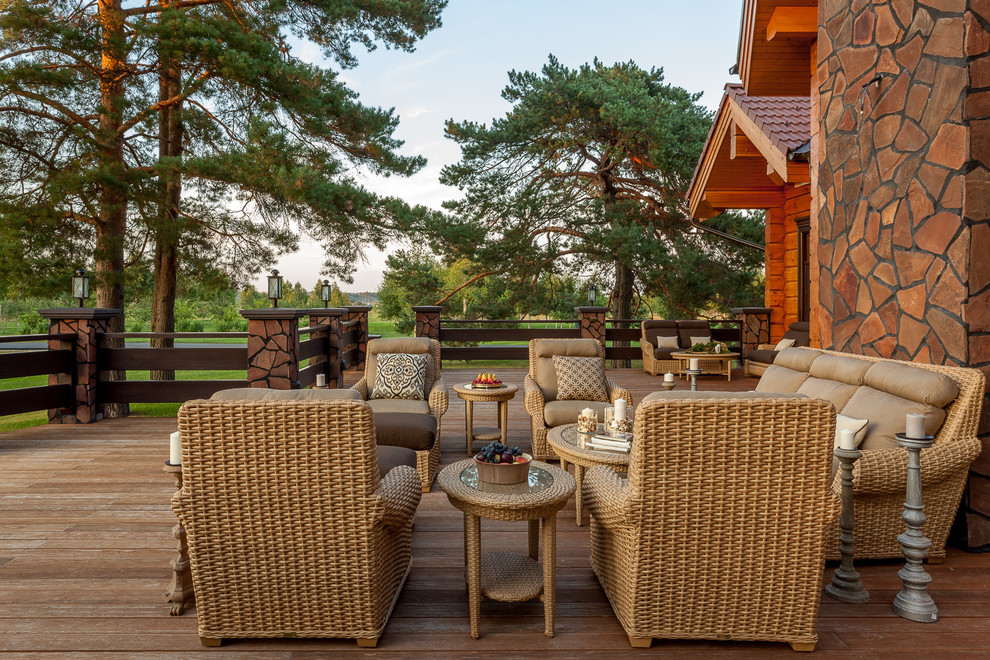 Деревянный дом в классическом стиле