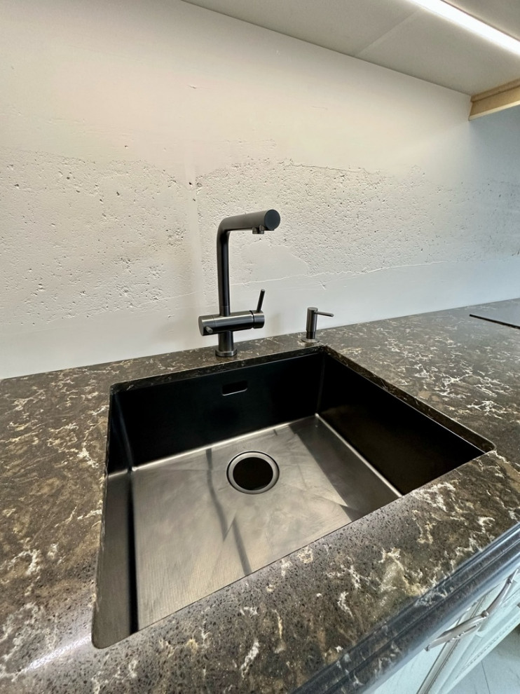 Столешница из кварцевого агломерата