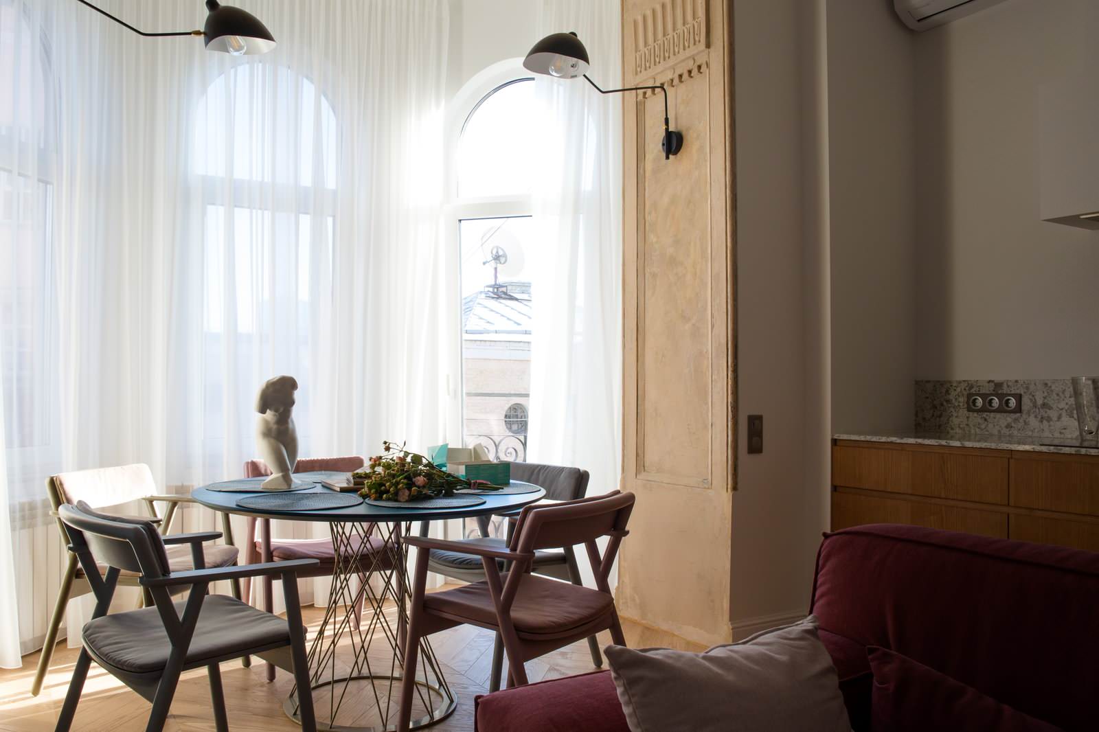 Historical center, Kiev Ukraine. 66m2