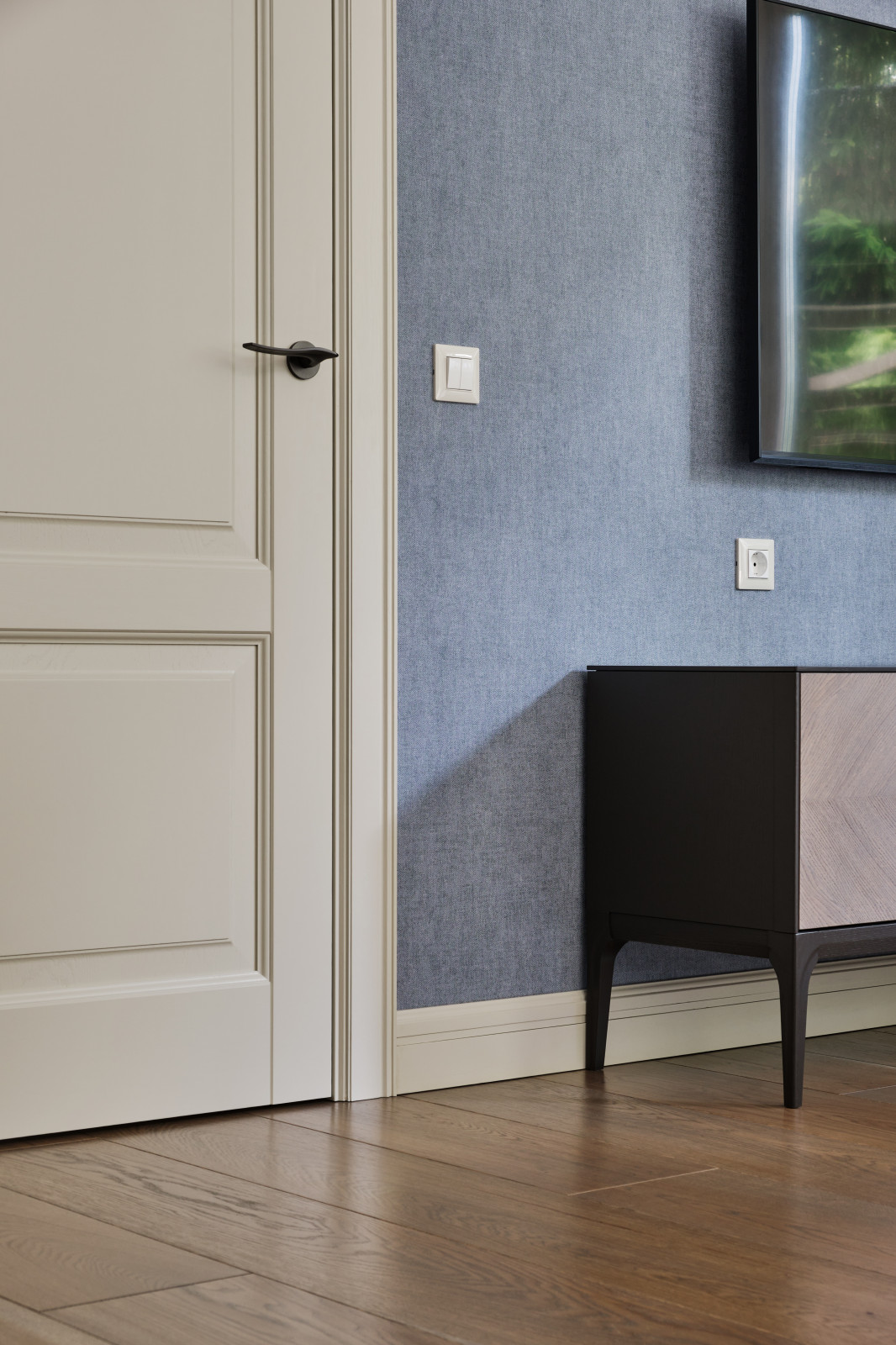 Кантри Ral 1013 в интерьере дома