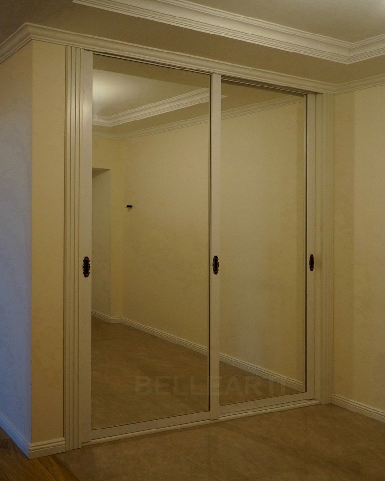 Шкафы купе Bellearti в стиле неоклассика