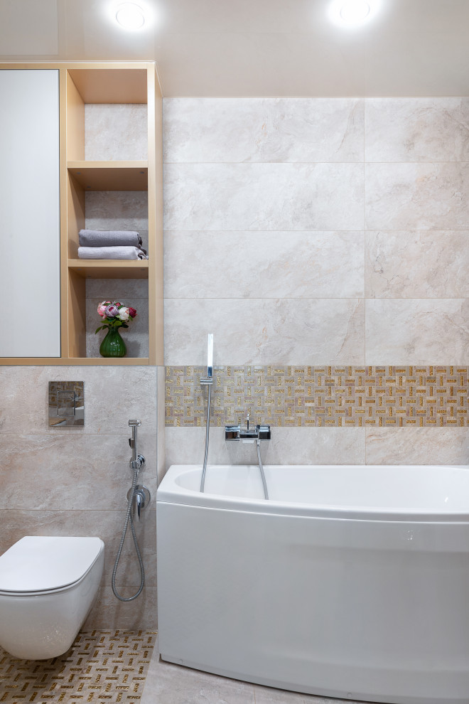 Разные полюса.