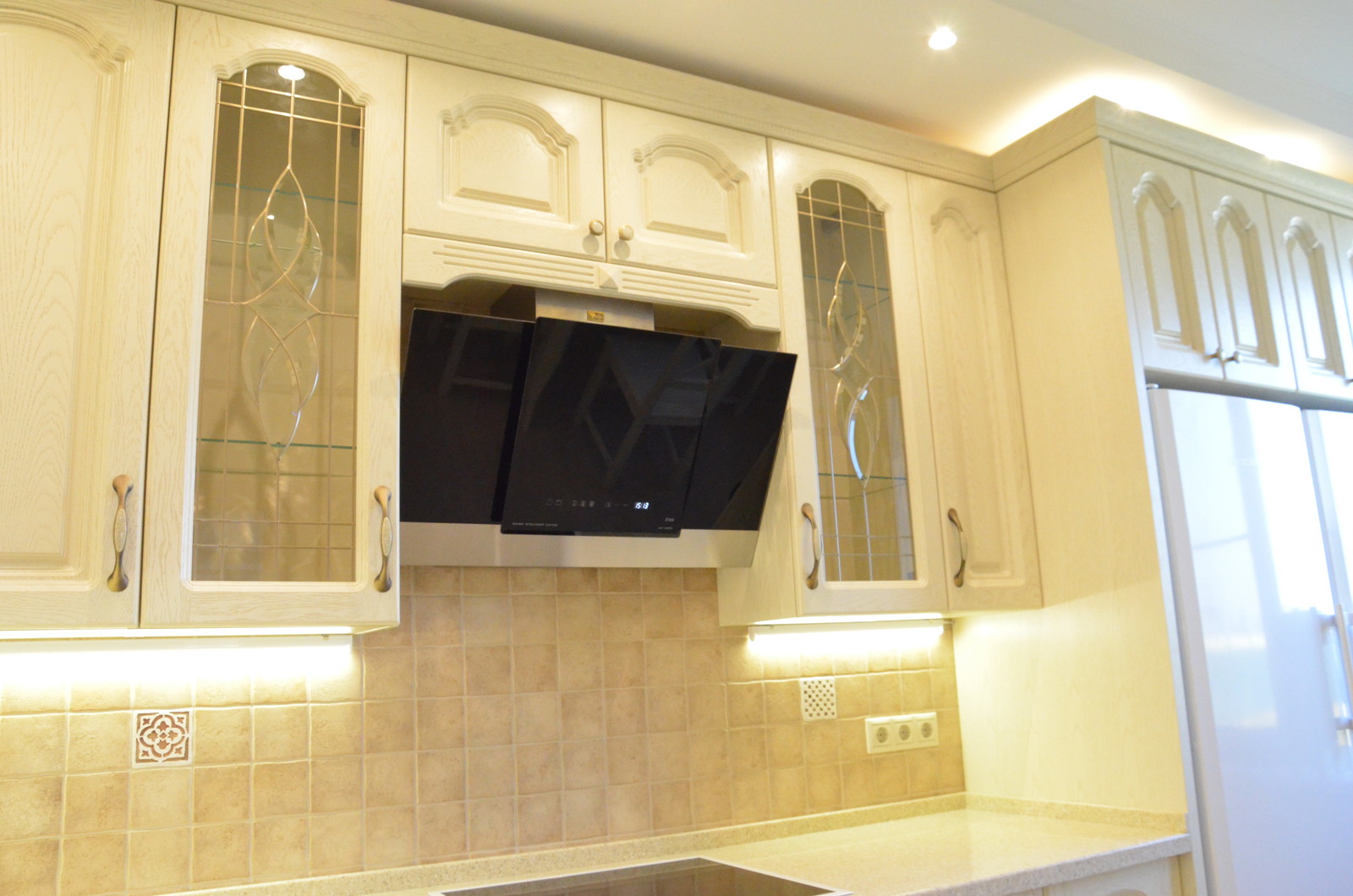 Кухня из массива дуба "Альфа" классика