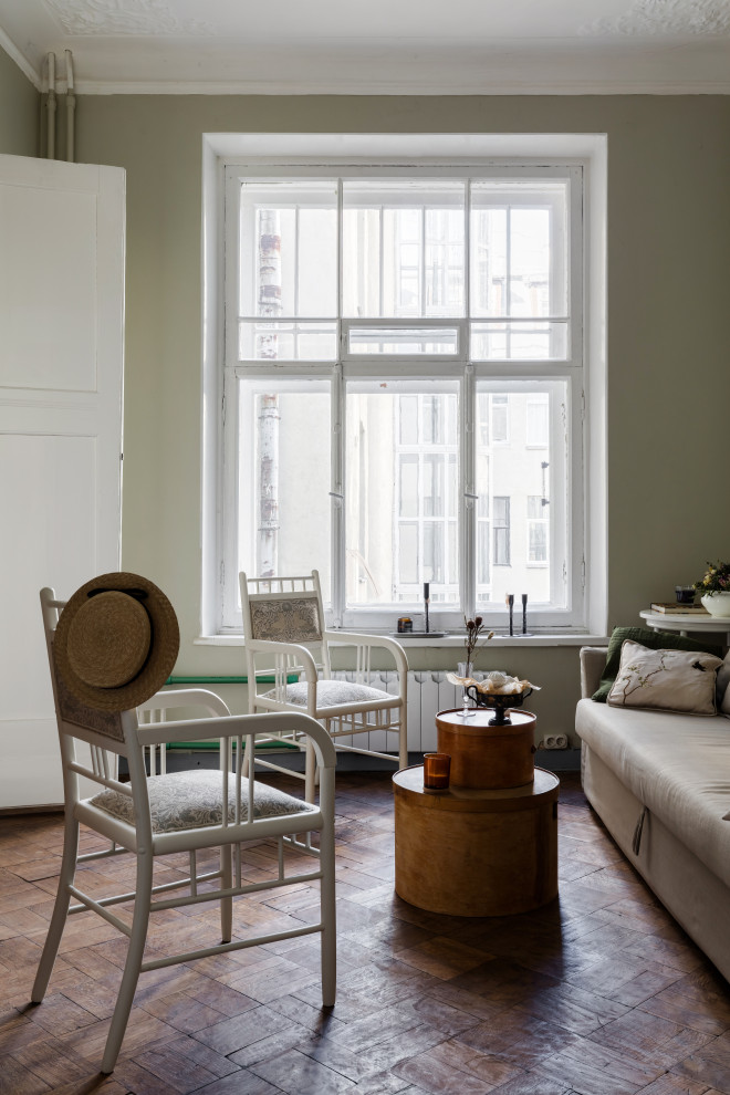 В гостях: Квартира в Петербурге – со слоном и антиквариатом