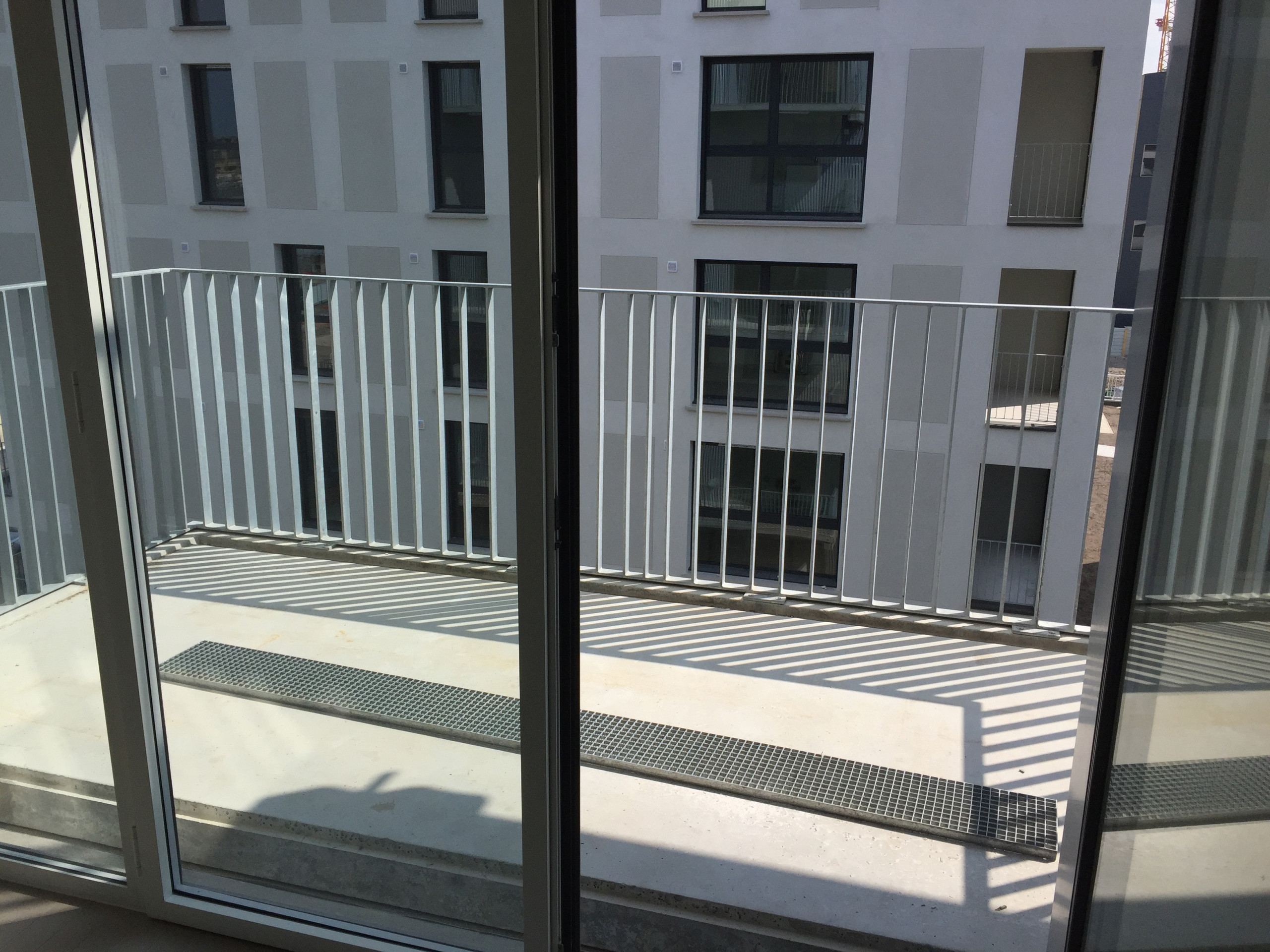 До и после: Переделка балкона в Бордо за 2 дня