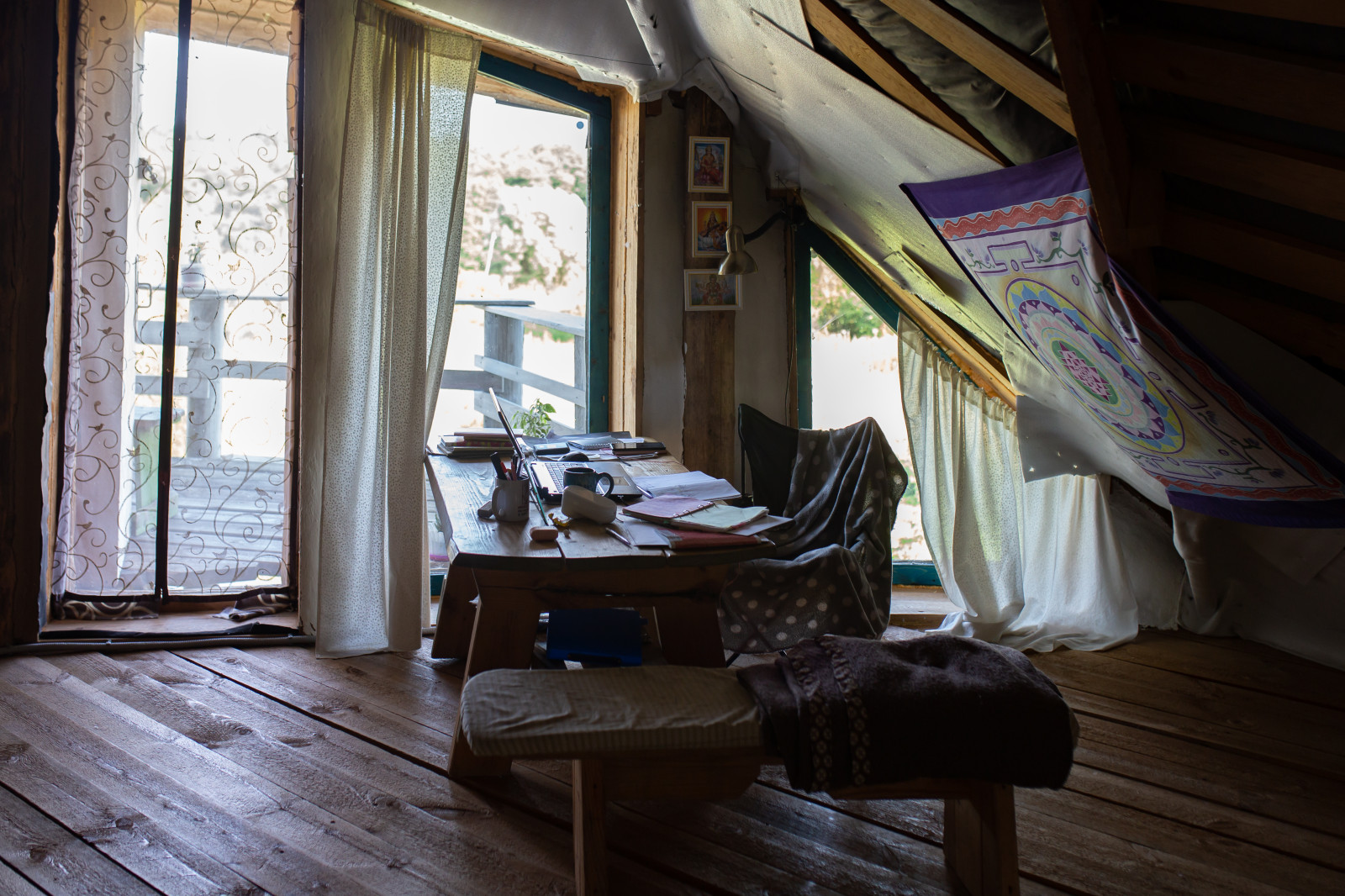 В гостях: Соломенный дом, вдохновленный Зеленой школой на Бали