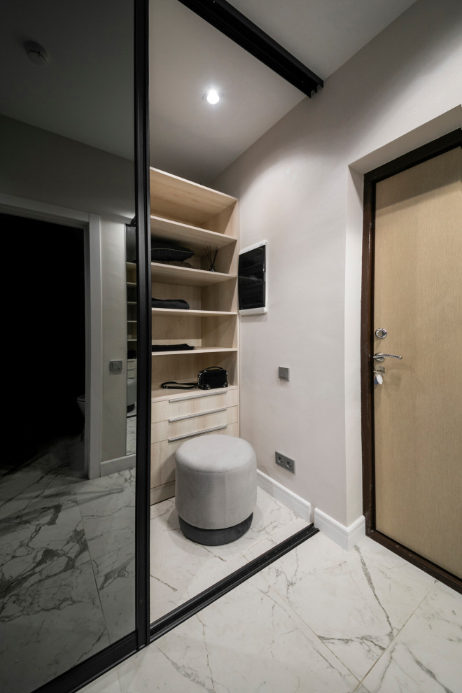 Однокомнатная квартира для молодой девушки. Ижевск, ЖК "Облака", 44 кв.м.