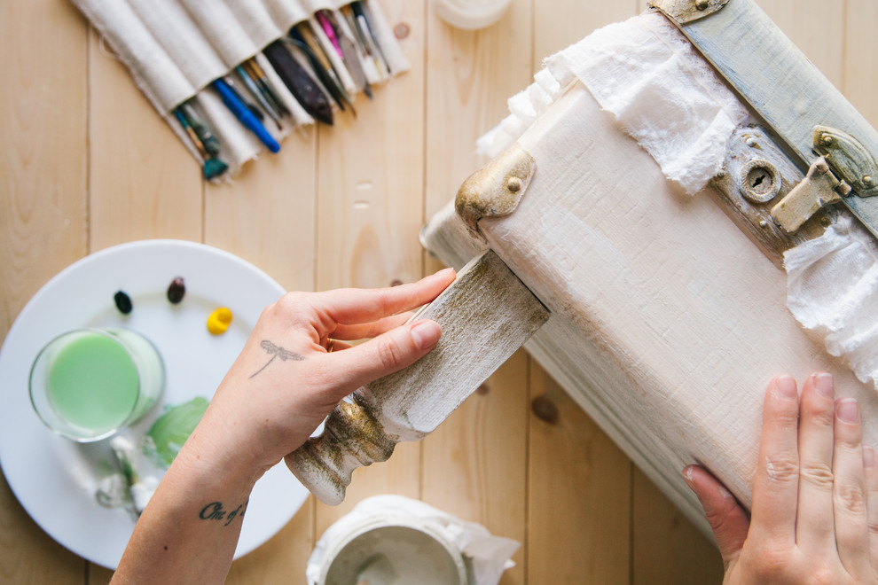 DIY: Ящик для хранения детских игрушек из чемодана