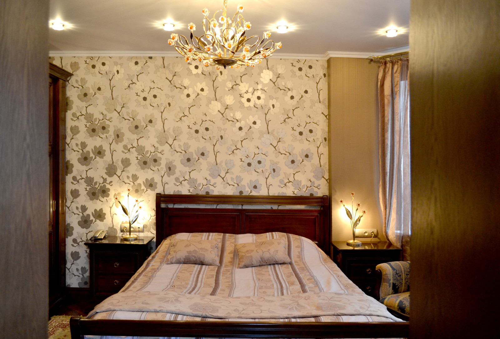 ДВУХКОМНАТНАЯ КВАРТИРА В КЛАССИЧЕСКОМ СТИЛЕ