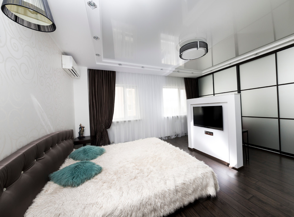 2-х комнатная квартира в черно-белых тонах с акцентами красного