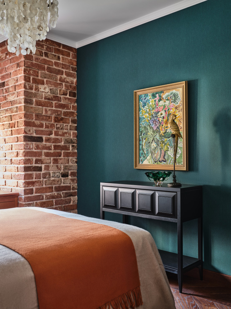 Яркий интерьер с антикварным декором