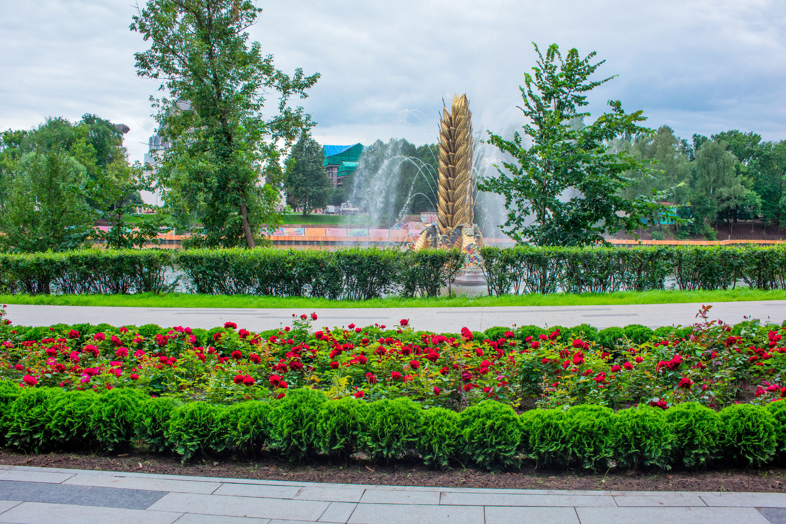 ЛАНДШАФТНЫЙ ПАРК ВДНХ Г.МОСКВА