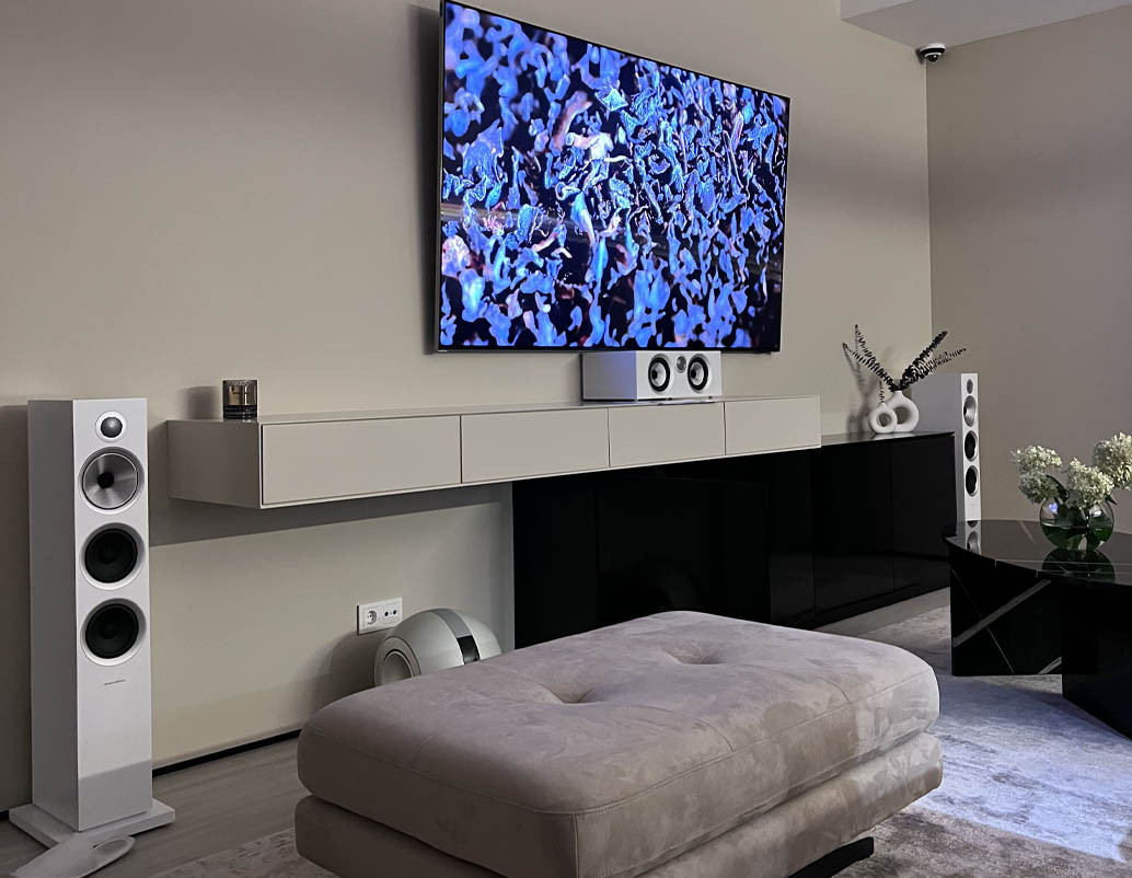 Обложка проекта: Bowers and Wilkins home cinema