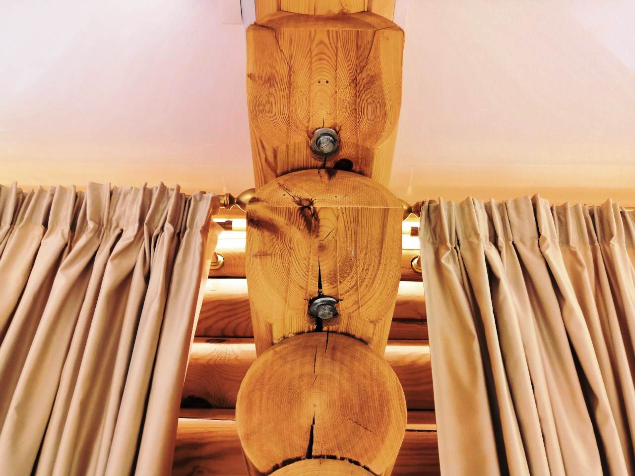 Деревянный дом в современном стиле