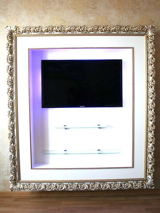 Телевизор в багете