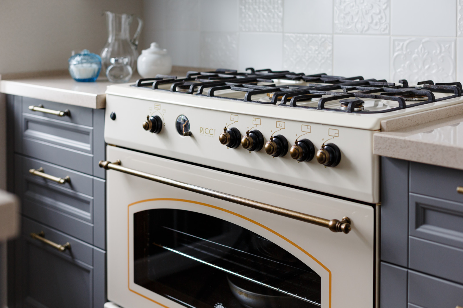 В гостях: Квартира в Казани, где встречают чак-чаком