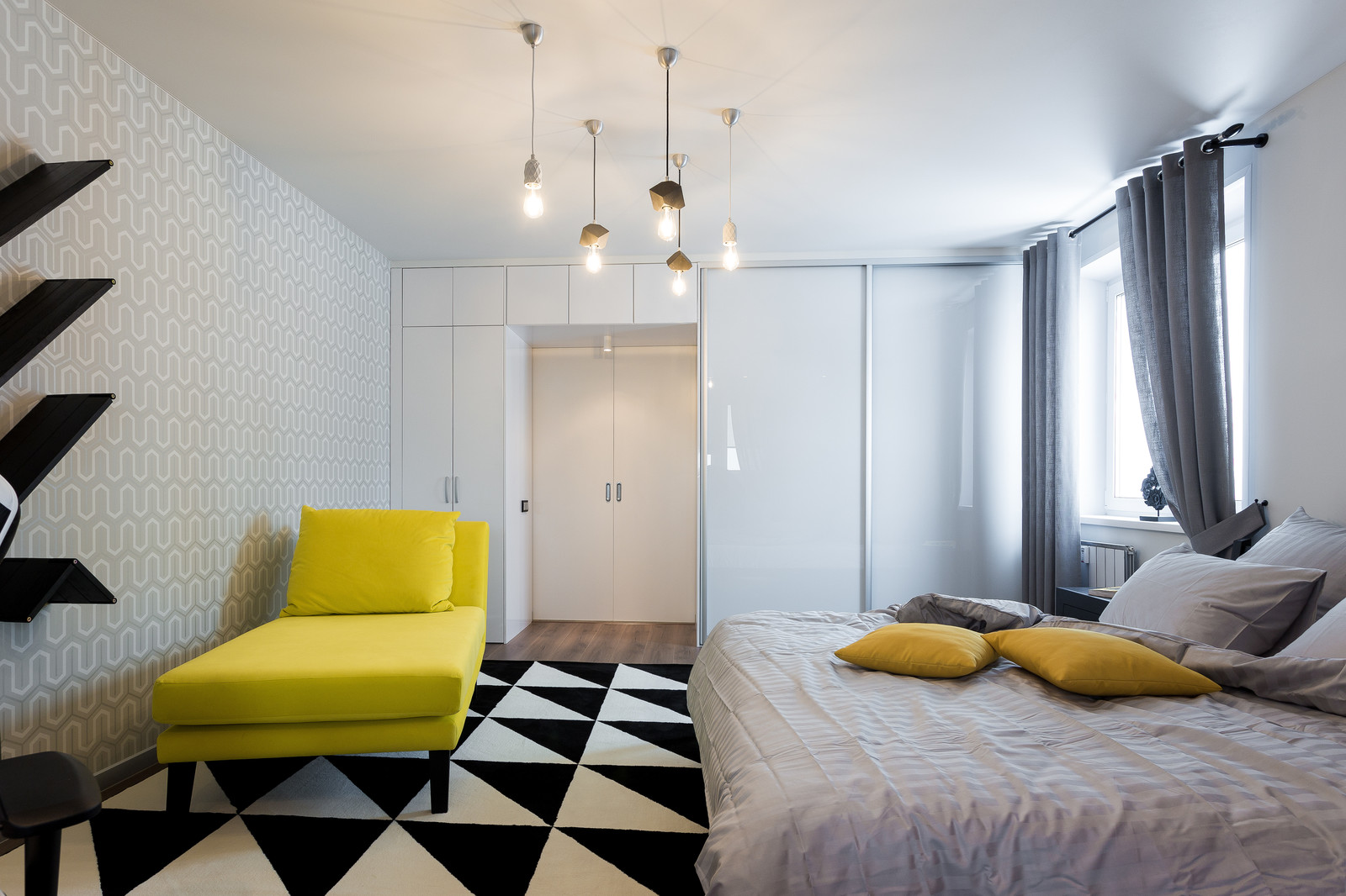 Реализованный проект "Желтое на сером"