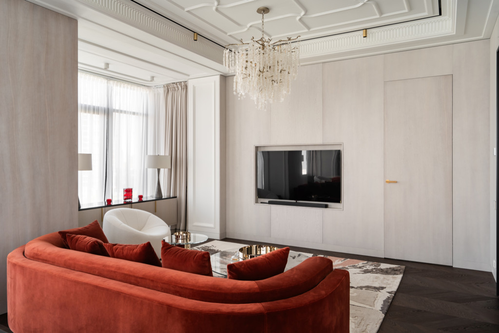 Шикарная квартира с белой мебелью