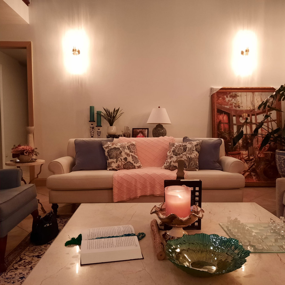 Transitional house decoration