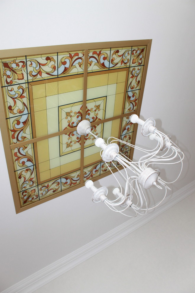 Квартира в стиле современной классики в фиолетовых тонах