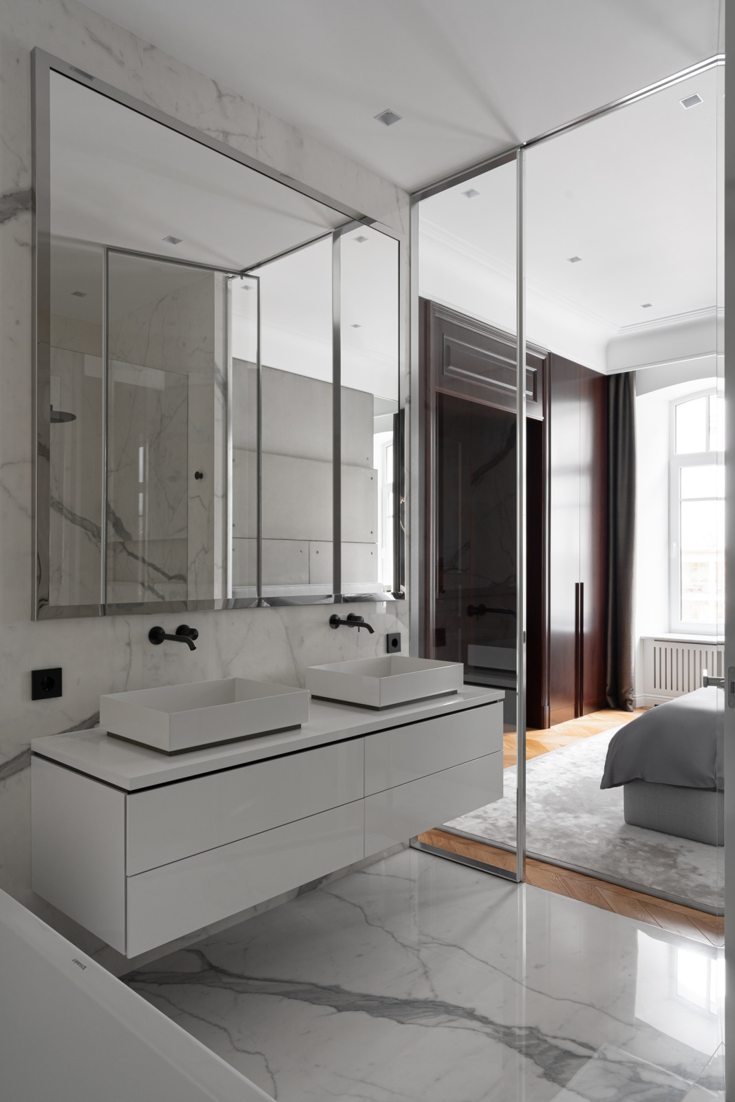 Houzz тур: Апартаменты в Петербурге для французской пары