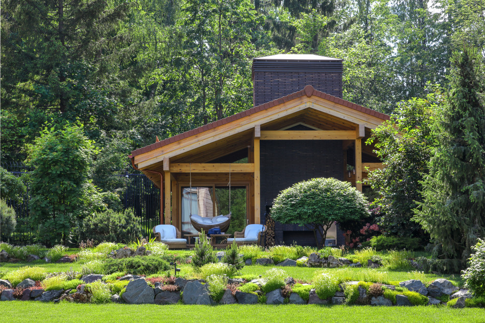 Беседка с двойным камином - на террассе и в закрытой гостиной